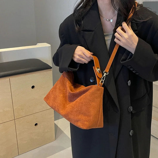 Brown Suede Shoulder Bag – Adjustable Strap and Gold-Tone Zip