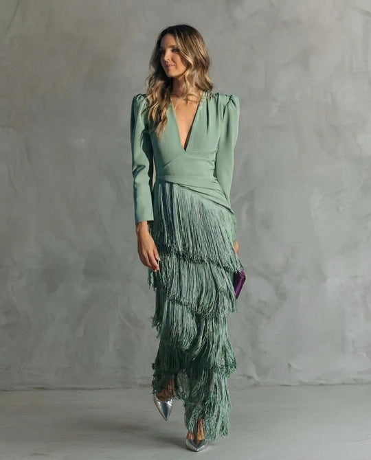 Chic Midi Dress with Statement Fringe Sleeves