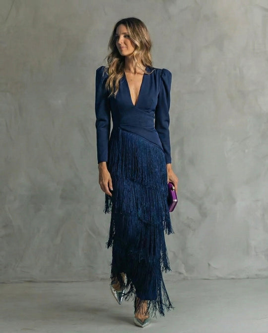 Chic Midi Dress with Statement Fringe Sleeves