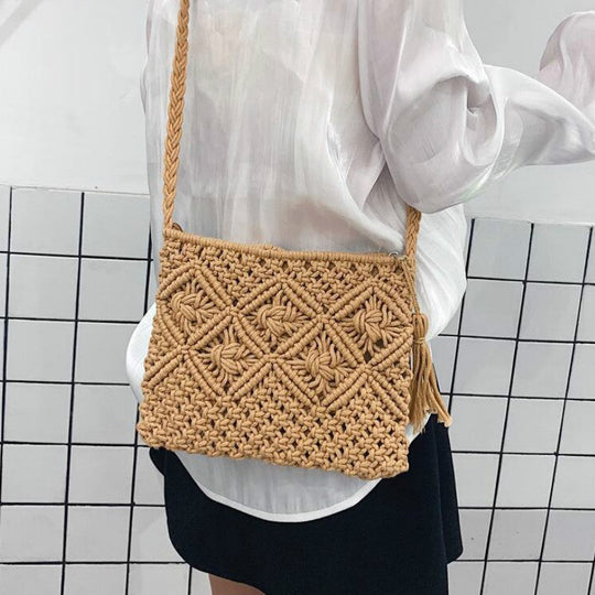 Handmade Cotton Macramé Crossbody Bag – 27 × 20 cm