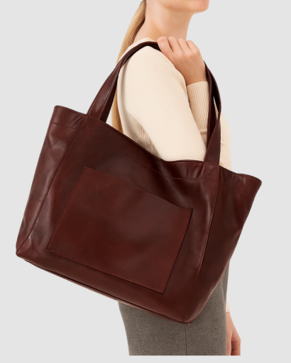 Minimalist Synthetic Leather Shoulder Bag – Spacious Everyday Design