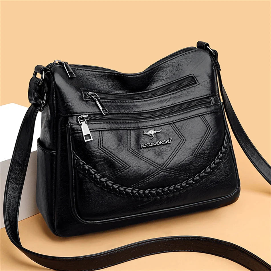 Soft Leather Crossbody Bag – 23 × 27 cm with Zip and Magnetic Closure
