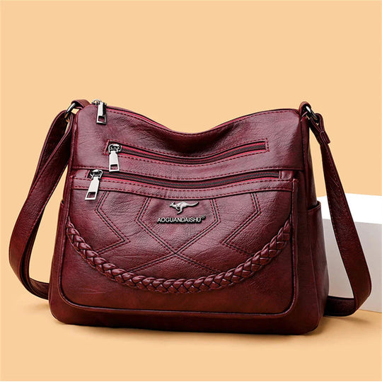 Soft Leather Crossbody Bag – 23 × 27 cm with Zip and Magnetic Closure