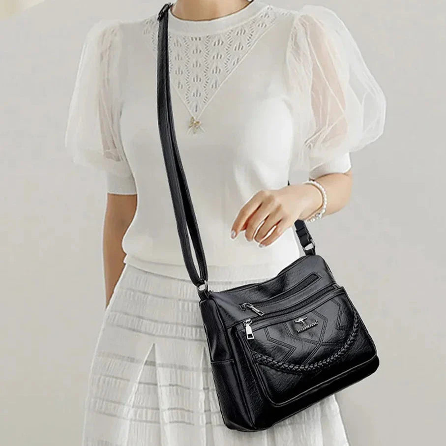 Soft Leather Crossbody Bag – 23 × 27 cm with Zip and Magnetic Closure