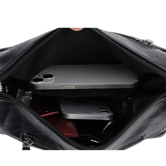 Soft Leather Crossbody Bag – 23 × 27 cm with Zip and Magnetic Closure
