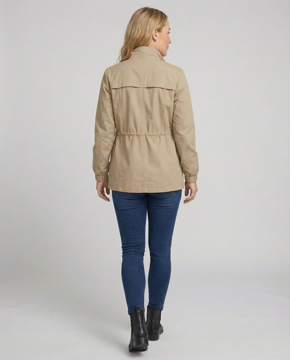 Women's Adjustable-Waist Utility Jacket – Flap Pockets and Casual-Chic Fit