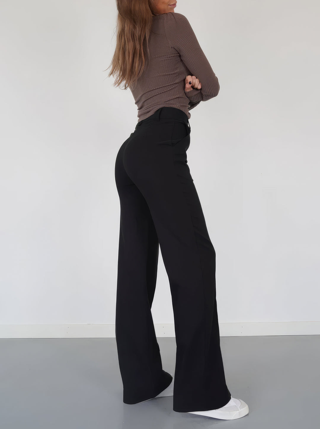 Women’s High-Waisted Straight-Leg Pants – Soft Stretch Trousers