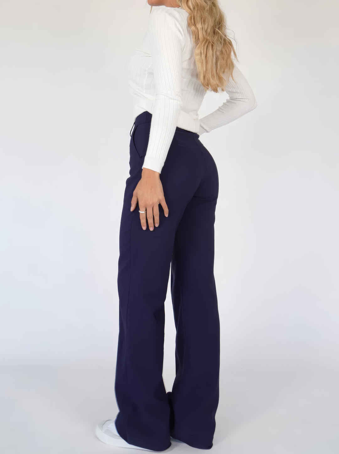Women’s High-Waisted Straight-Leg Pants – Soft Stretch Trousers