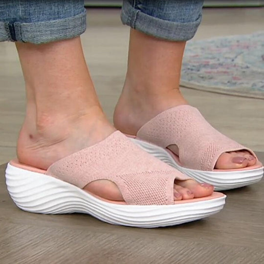 Women’s Lightweight Arch-Support Sandals in Black, Blue or Pink