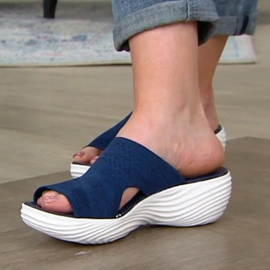 Women’s Lightweight Arch-Support Sandals in Black, Blue or Pink