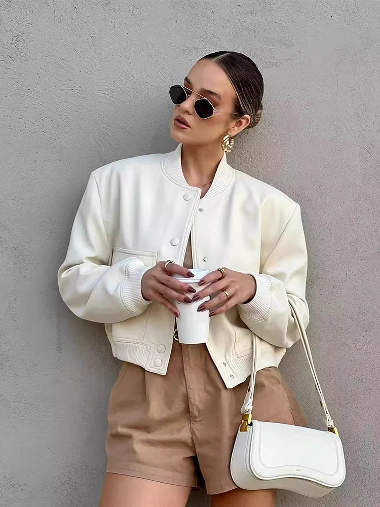 Women's Lightweight Cropped Buttoned Winter Jacket