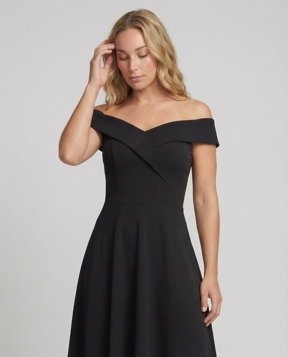 Women's Off-Shoulder Bustier Maxi Dress – Fitted Formal Evening Style