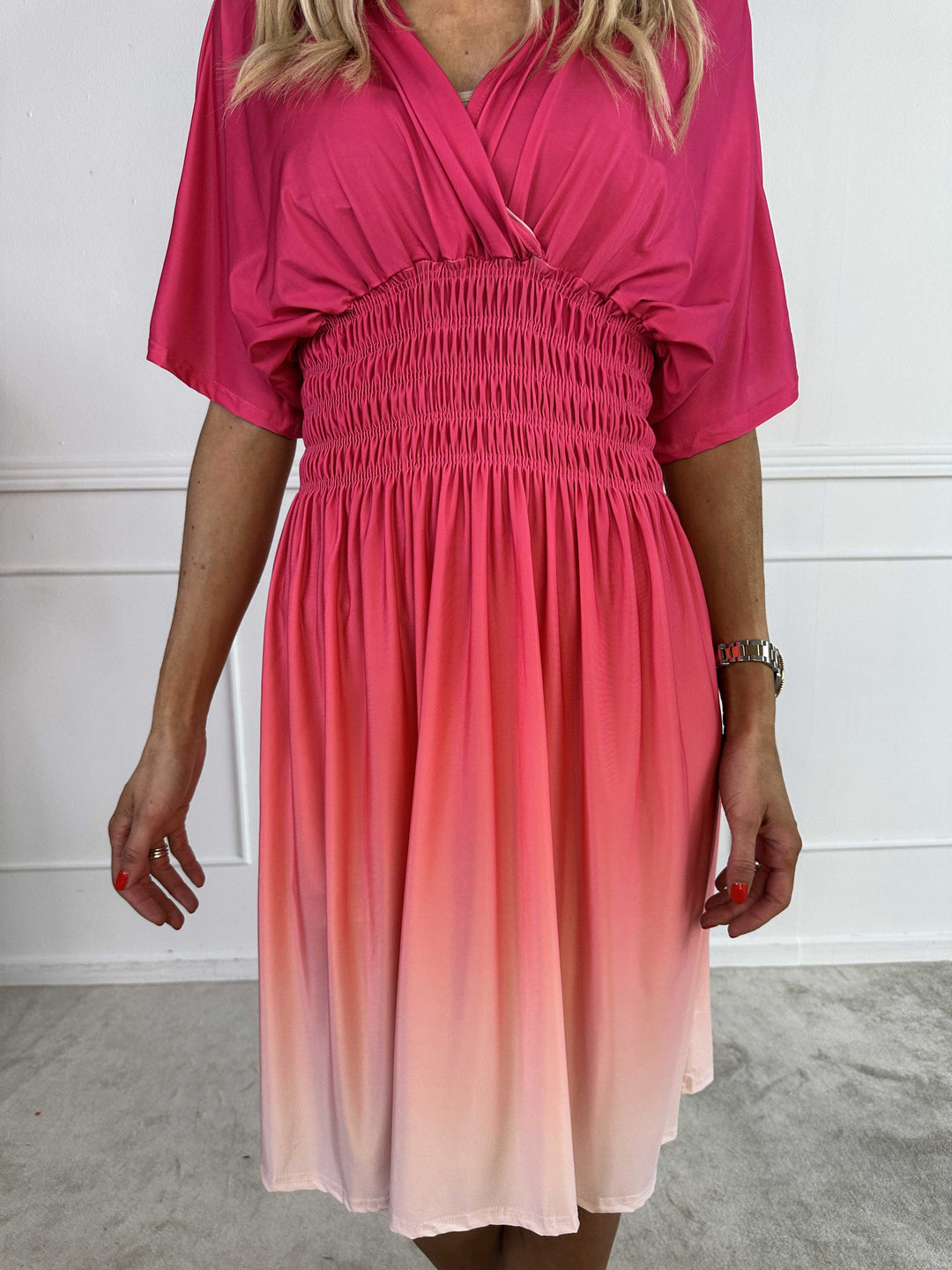 Women’s Ombre V-Neck Midi Dress – Flowing Summer Style
