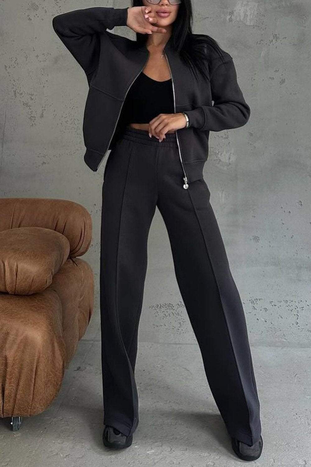 Women’s Oversized Zip Sweatshirt and Jogger Set – Relaxed Athleisure Outfit