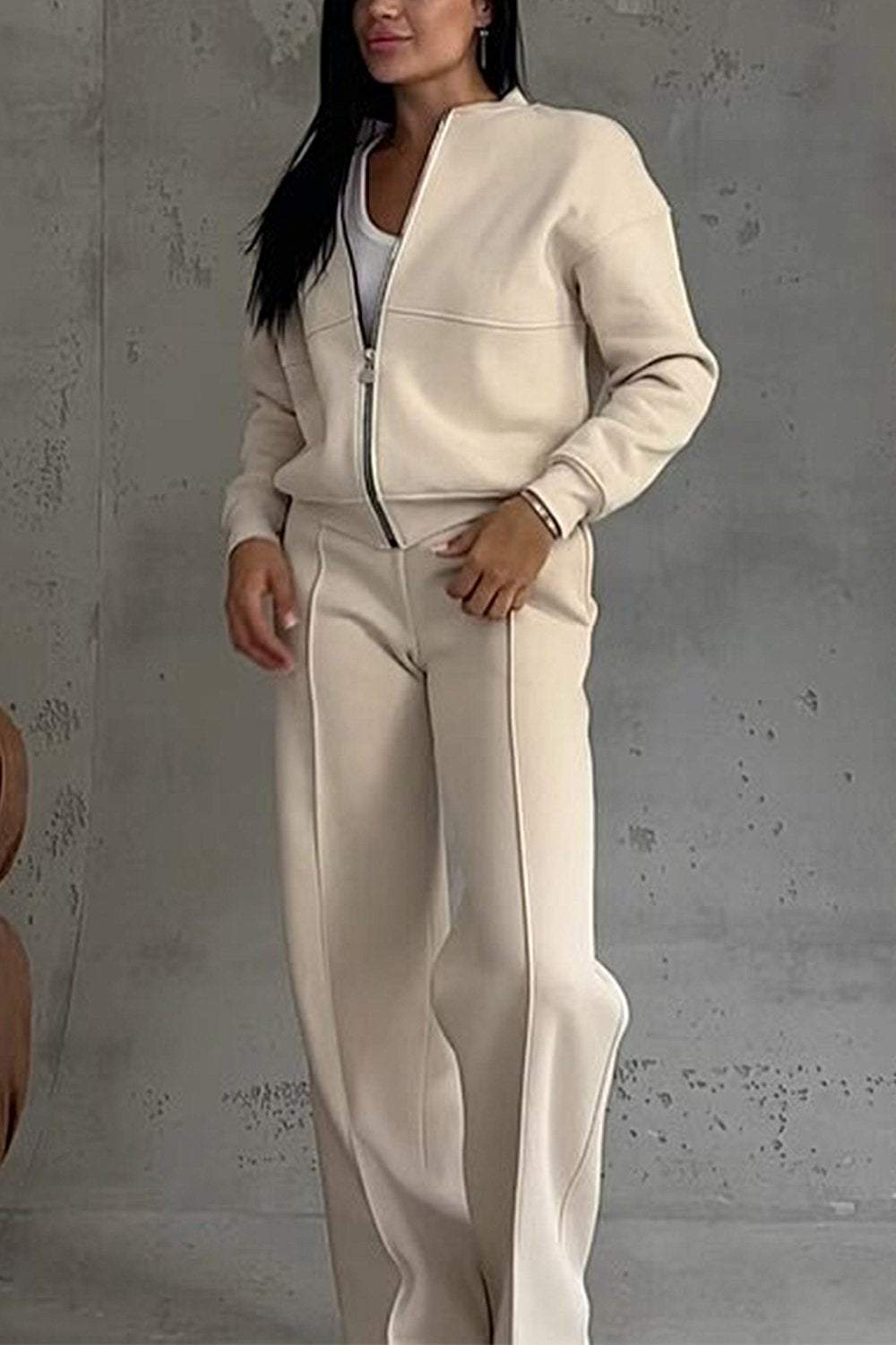 Women’s Oversized Zip Sweatshirt and Jogger Set – Relaxed Athleisure Outfit