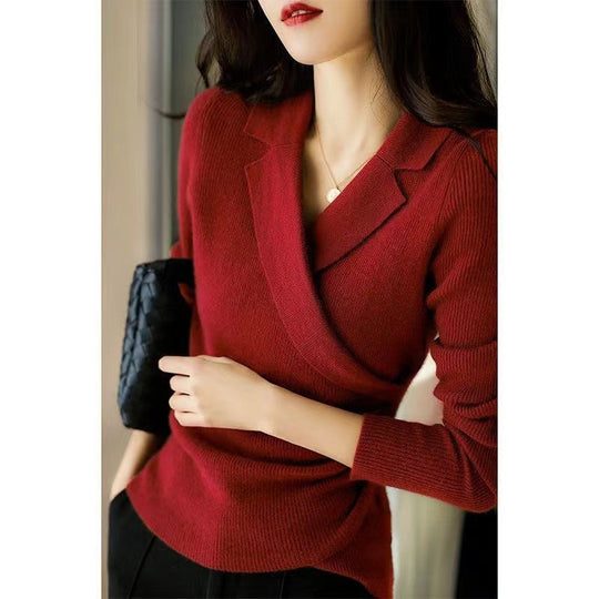 Women’s Peter Pan Collar Sweater – Fitted Knit with Asymmetrical Hem