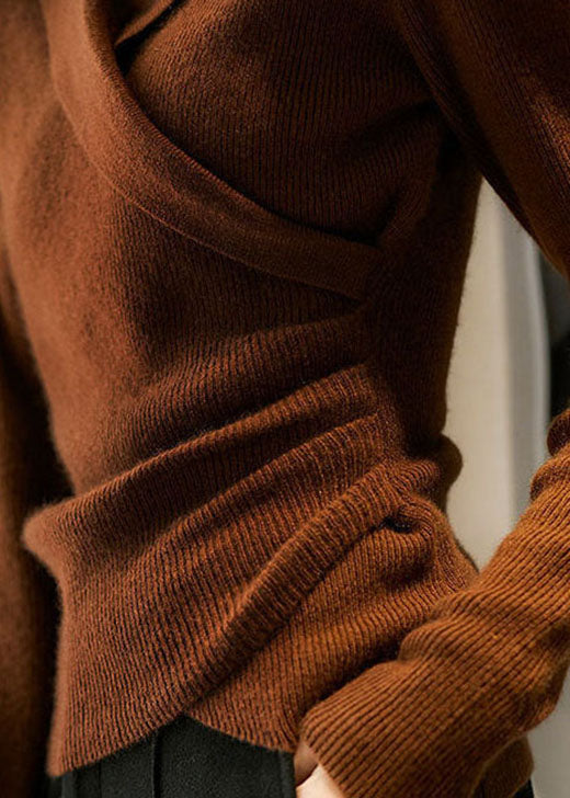 Women’s Peter Pan Collar Sweater – Fitted Knit with Asymmetrical Hem