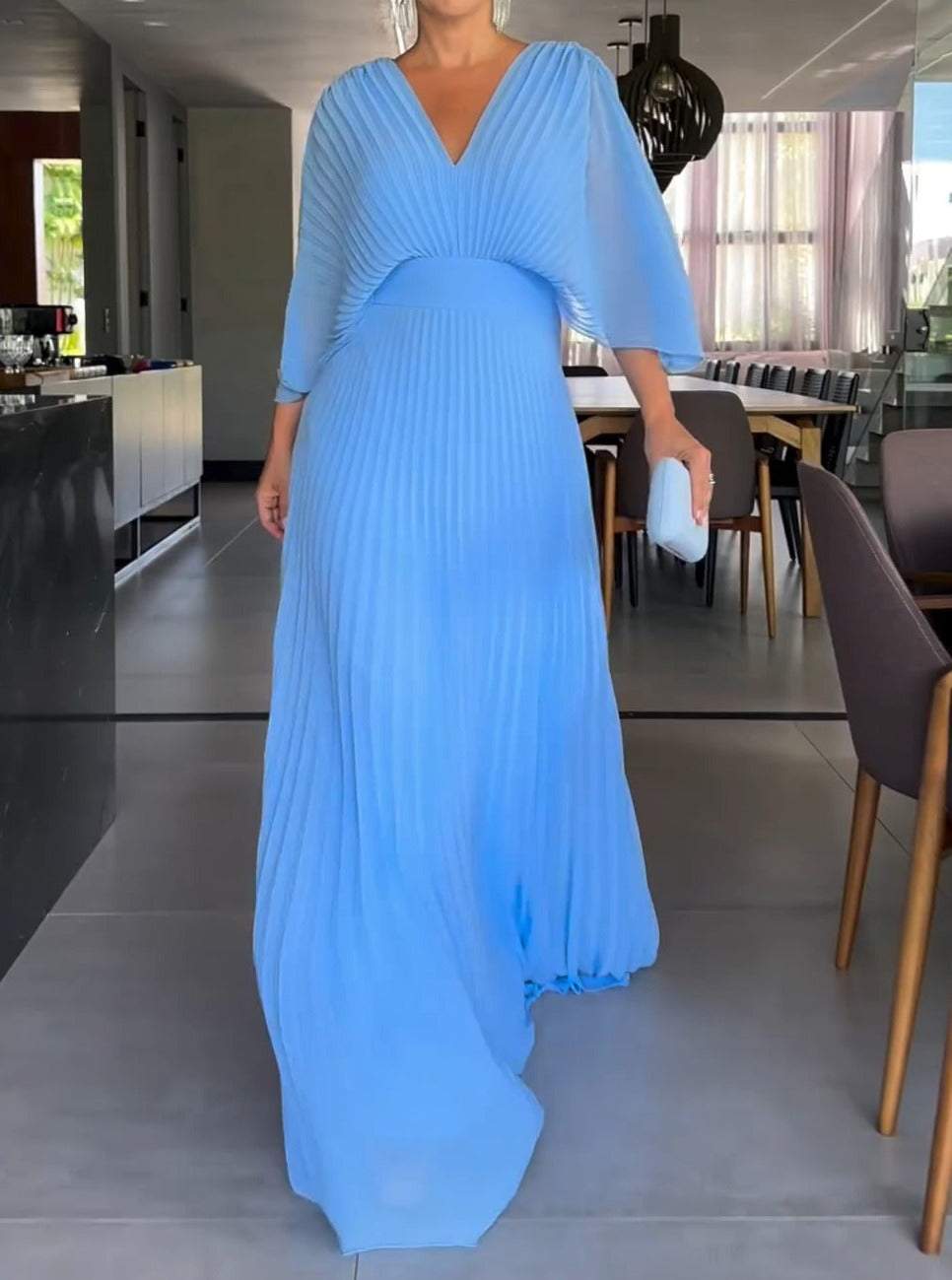 Women's Pleated Maxi Dress – Wide Sleeves and Defined Waist