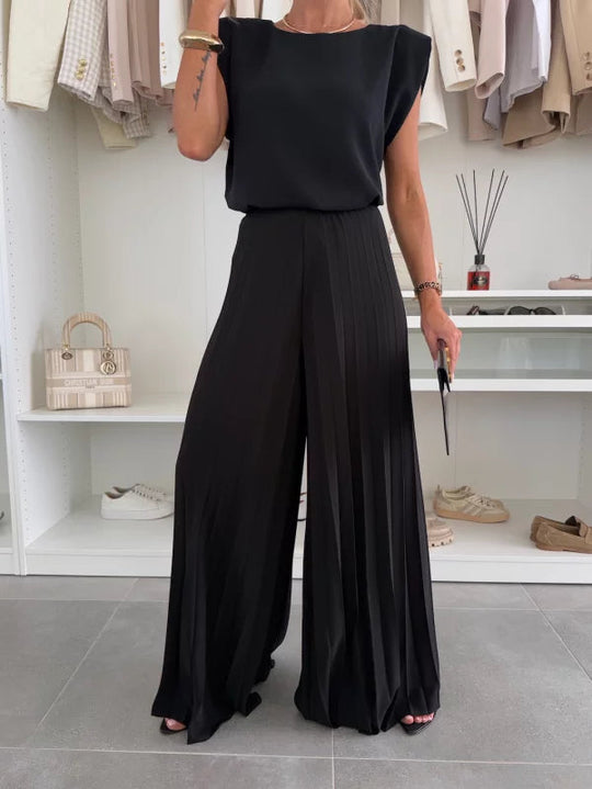 Women’s Pleated Two-Piece Set – Relaxed Top and Wide-Leg Trousers