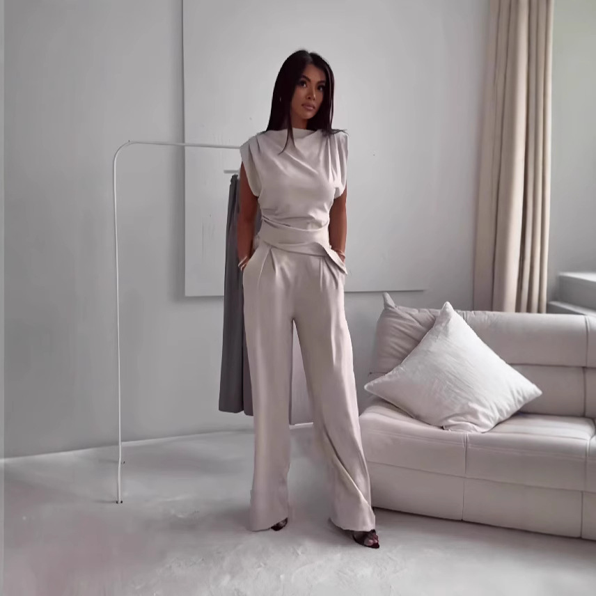 Women’s Soft Lounge Set – Long-Sleeve Top and Wide Trousers