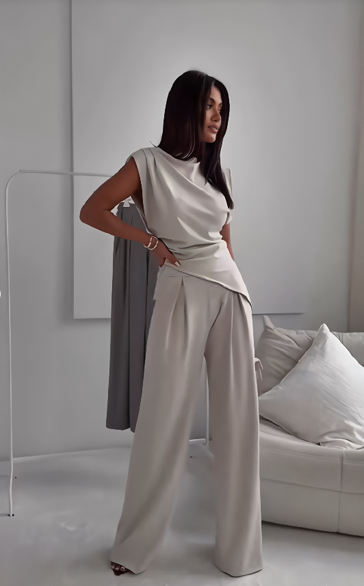 Women’s Soft Lounge Set – Long-Sleeve Top and Wide Trousers