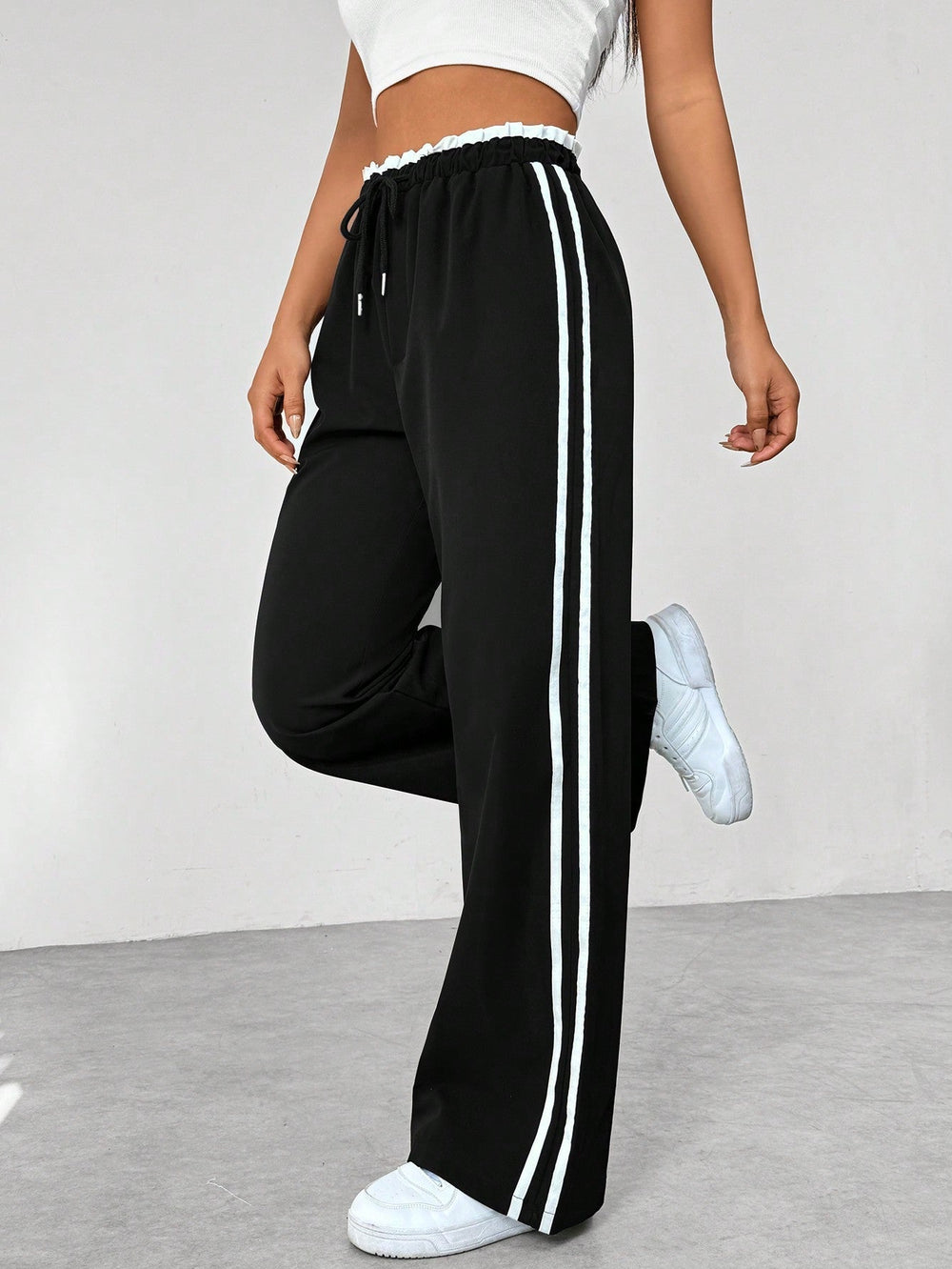 Women’s Sporty Wide-Leg Pants – Contrast Side Stripes and Drawstring Waist