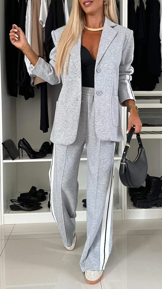 Women’s Striped Jacket and Wide-Leg Trouser Set – Relaxed Two-Piece Outfit