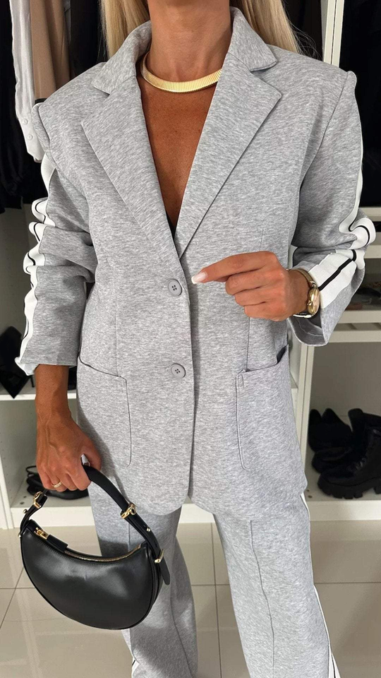 Women’s Striped Jacket and Wide-Leg Trouser Set – Relaxed Two-Piece Outfit