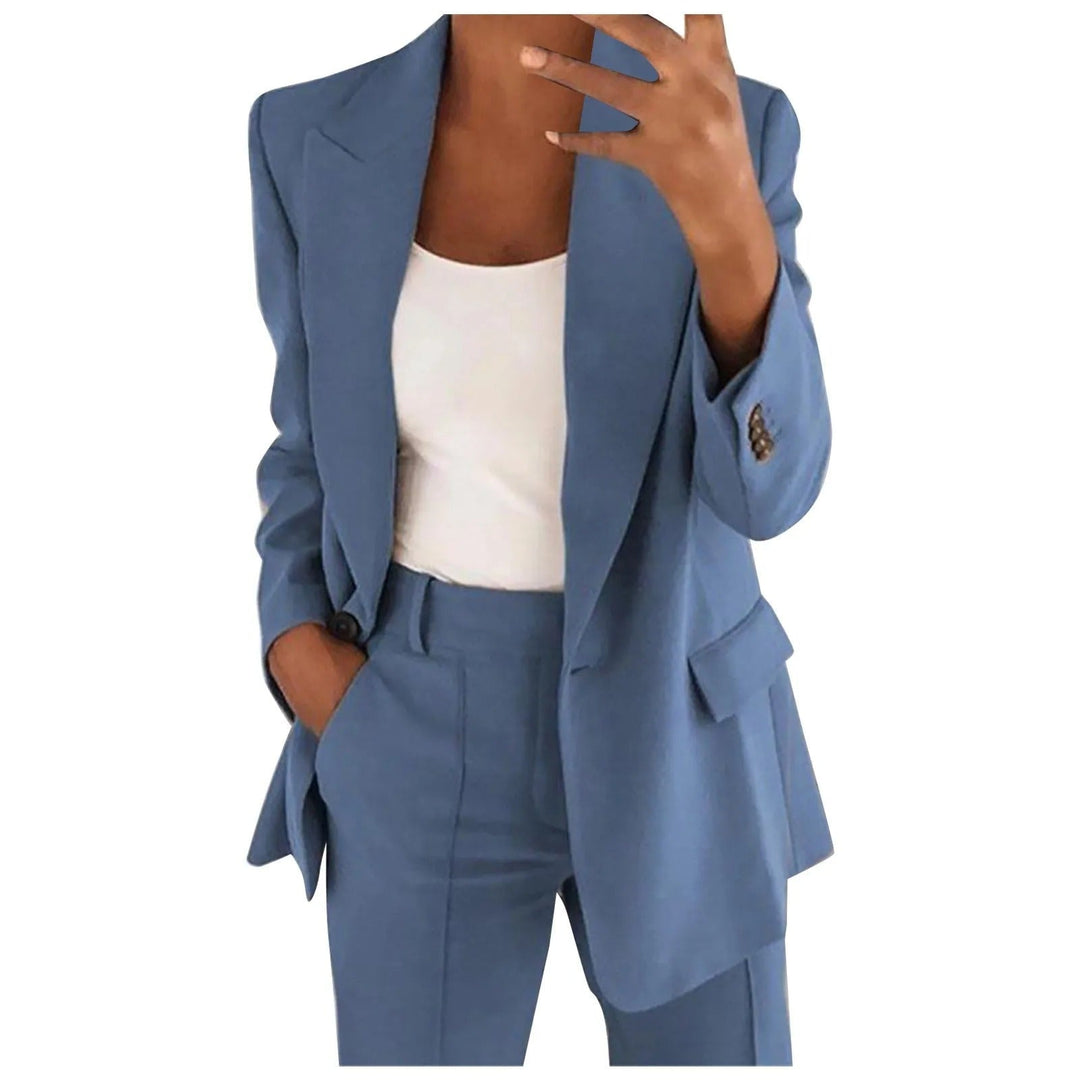 Women’s Two-Piece Business Suit – Fitted Blazer and High-Waist Tapered Trousers