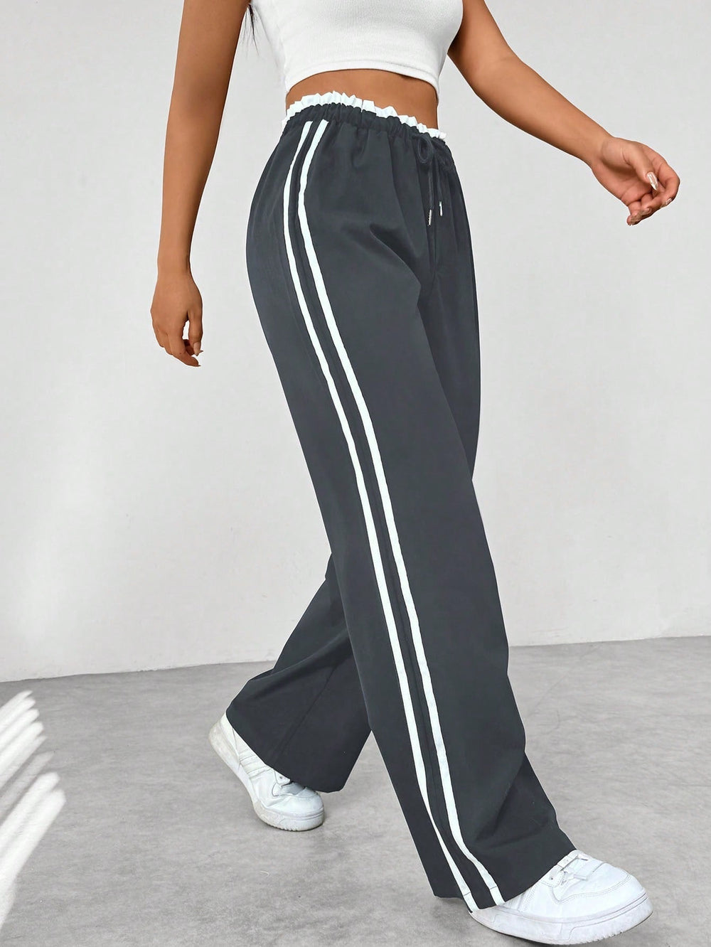Women's Wide-Leg Track Trousers with Double Side Stripes, S–2XL